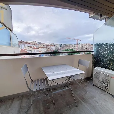 Studio Terrasse Centre Renoves * Cannes
